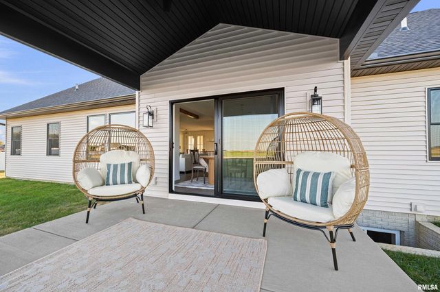 6015 RYAN Court, Bettendorf, IA 52722