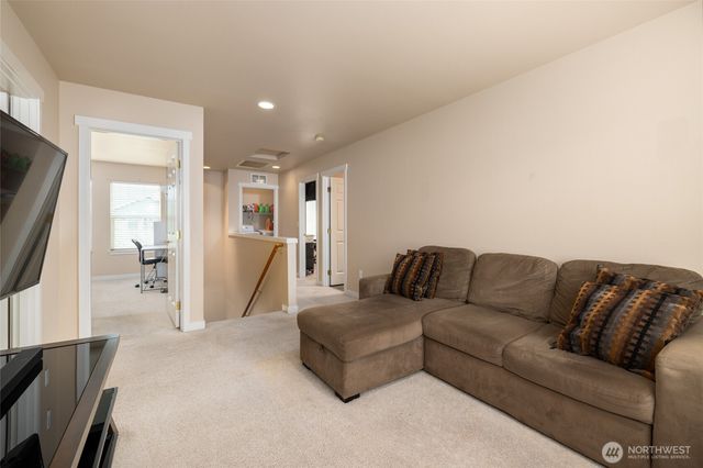 4605 Hidden Lake Loop, Mount Vernon, WA 98273