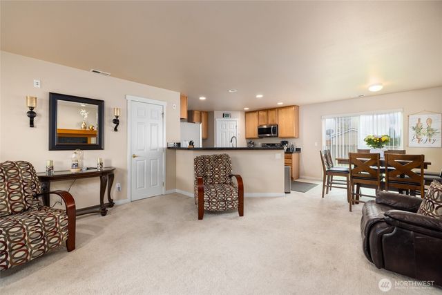 4605 Hidden Lake Loop, Mount Vernon, WA 98273