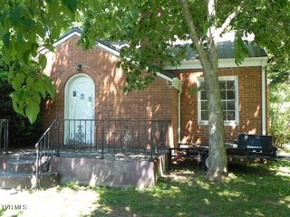1313 West Main Street, Rogersville, TN 37857