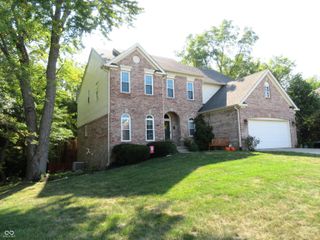 1829 Bentbrook Drive, Avon, IN 46123