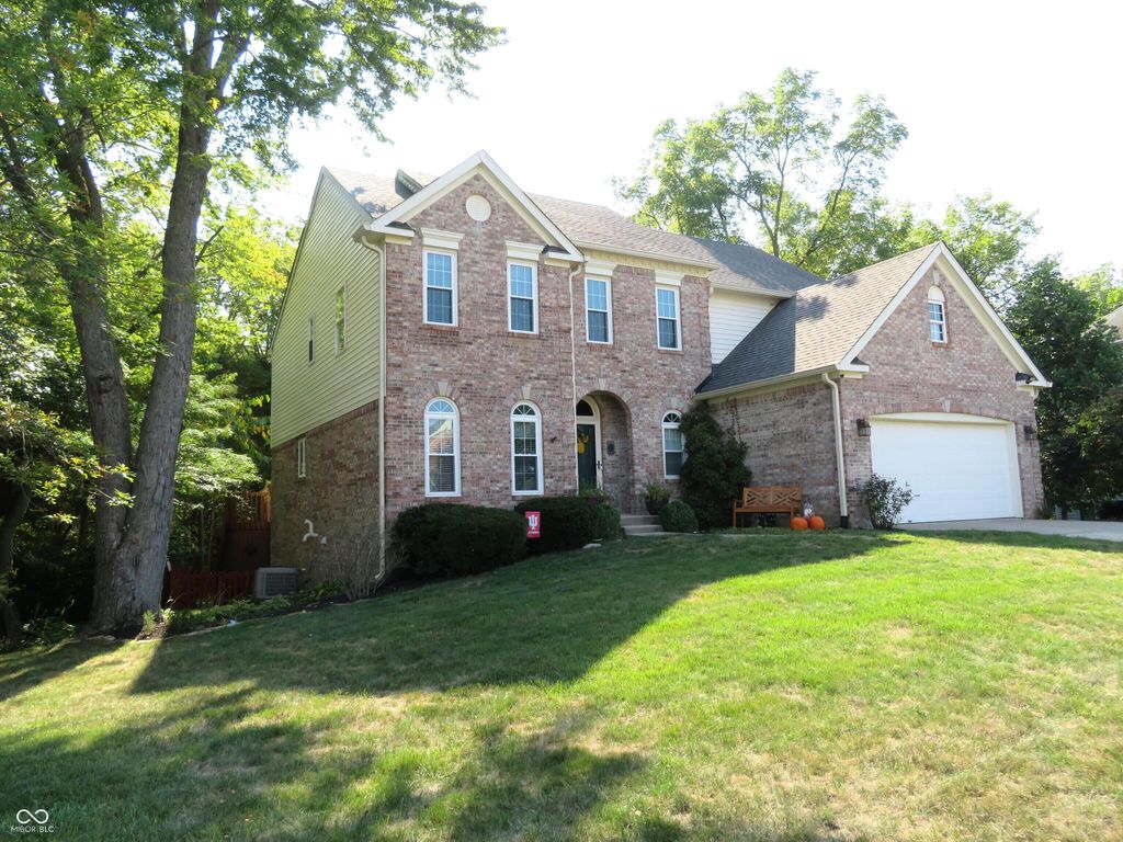 1829 Bentbrook Drive, Avon, IN 46123
