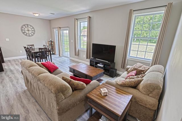 910 CAVALRY ST, Carlisle, PA 17013