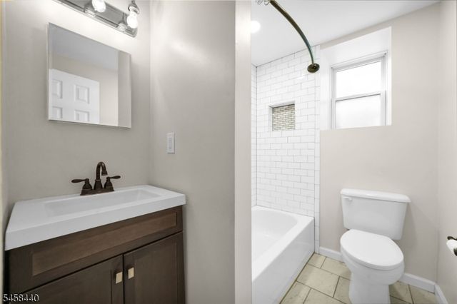 130 Orient Way Cc CC, Rutherford Boro, NJ 07070