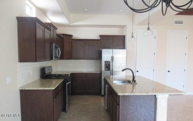 1071 IRON HILL Avenue, Santa Teresa, NM 88008