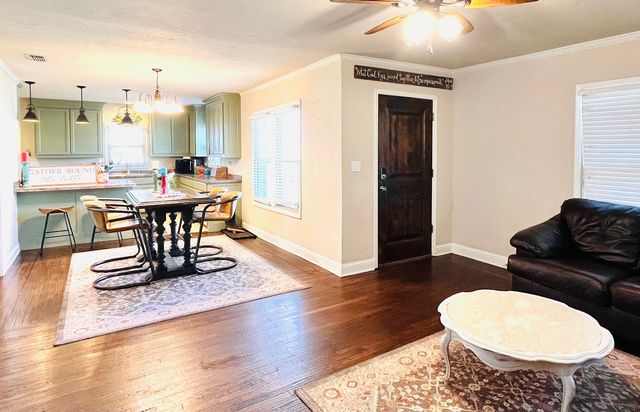 1308 4th Street, Graham, TX 76450