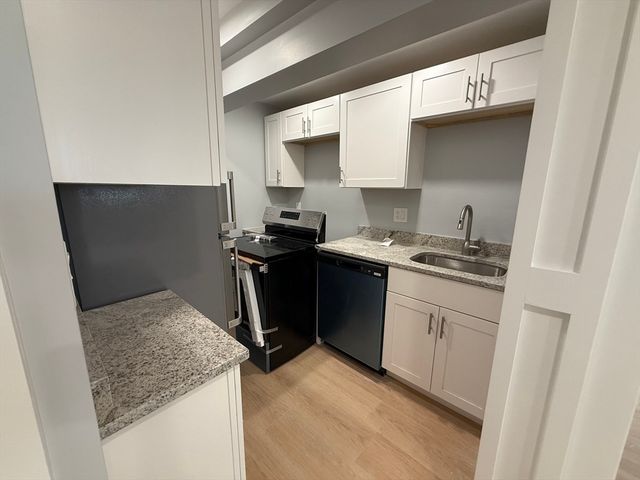 896 Broadway 6, Revere, MA 02151