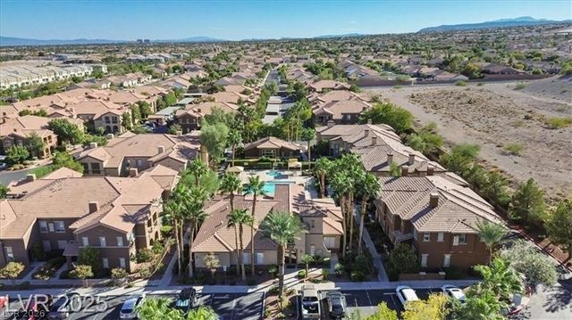 10210 Deerfield Beach Avenue 102, Las Vegas, NV 89129