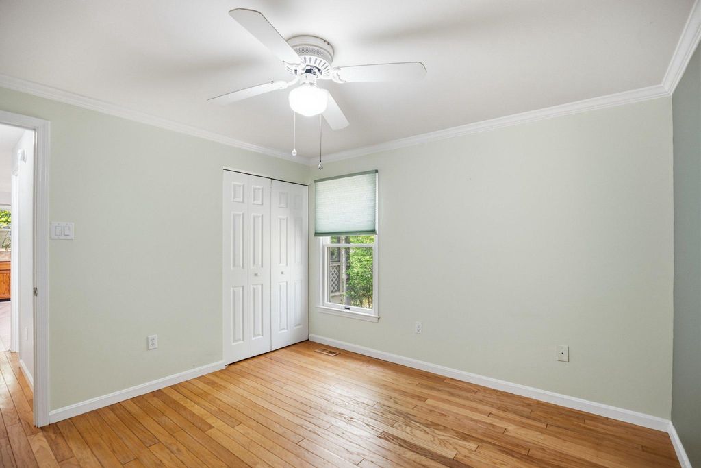 Image 24 of property listing at 1020 GRINGO CT, Lusby, MD 20657