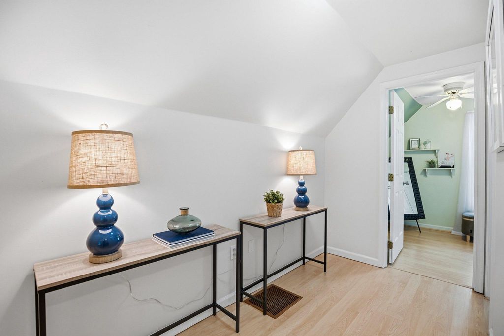 Image 25 of property listing at 1020 GRINGO CT, Lusby, MD 20657