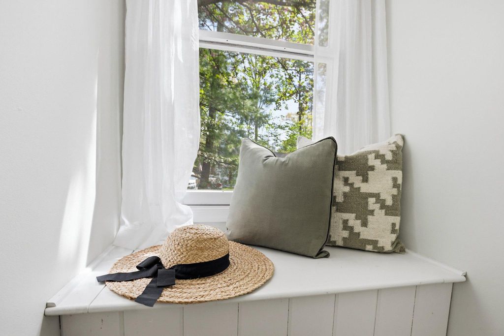 Image 35 of property listing at 1020 GRINGO CT, Lusby, MD 20657