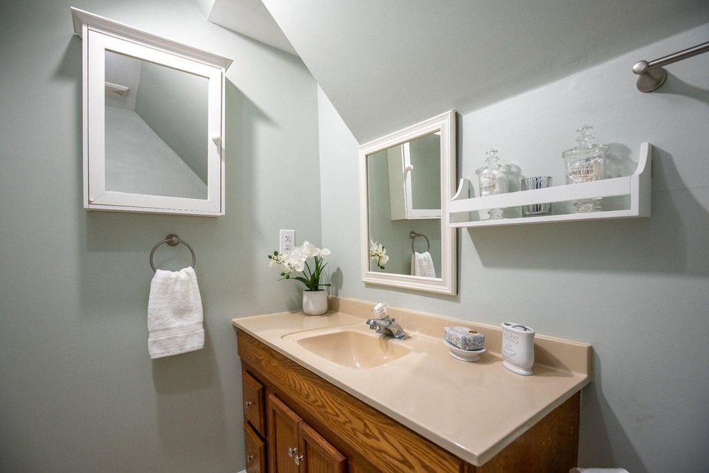 Image 37 of property listing at 1020 GRINGO CT, Lusby, MD 20657