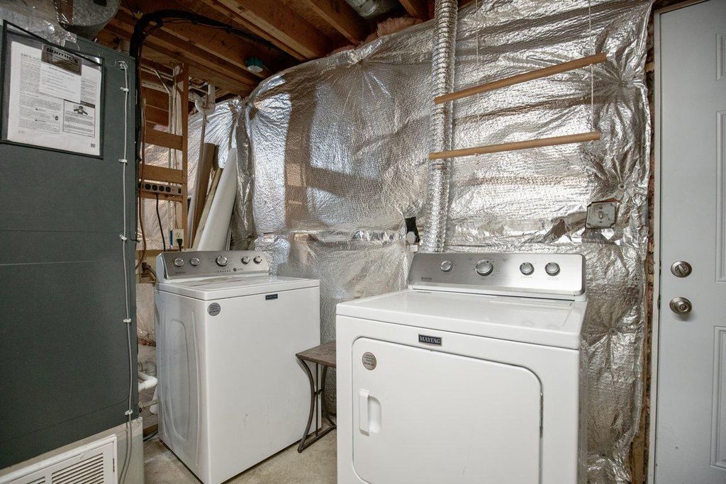 Image 41 of property listing at 1020 GRINGO CT, Lusby, MD 20657