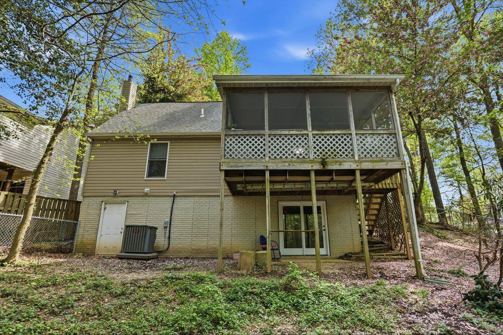 Image 43 of property listing at 1020 GRINGO CT, Lusby, MD 20657