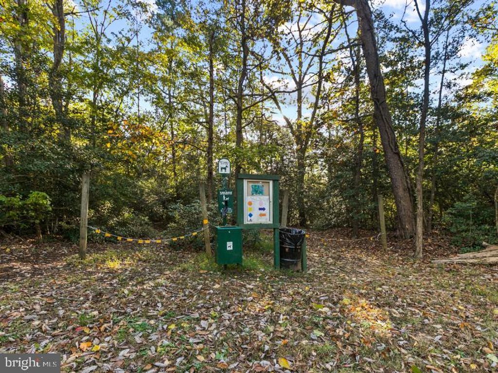 Image 45 of property listing at 1020 GRINGO CT, Lusby, MD 20657