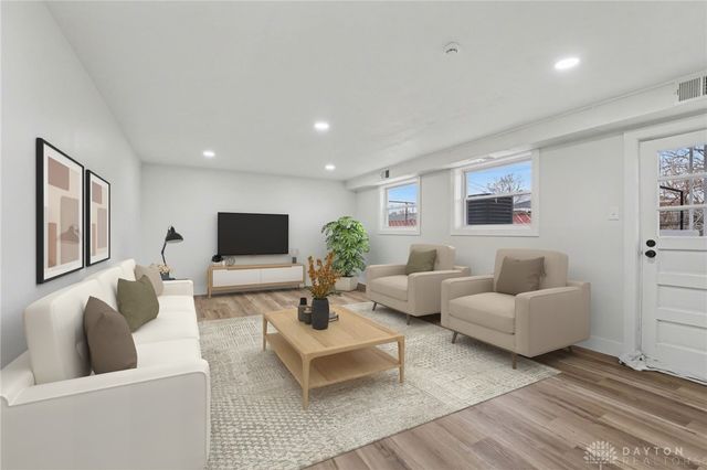 419 Falcon Drive, New Carlisle, OH 45344