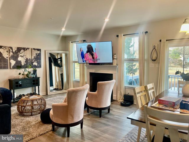 7944 MILLTOWN CIR, Cheltenham, PA 19012