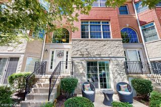 17958 Fountain Circle, Orland Park, IL 60467