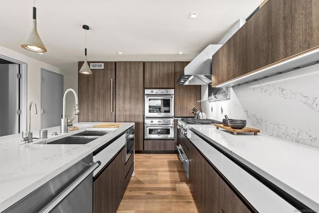 1715 17 Coast Blvd, Del Mar, CA 92014