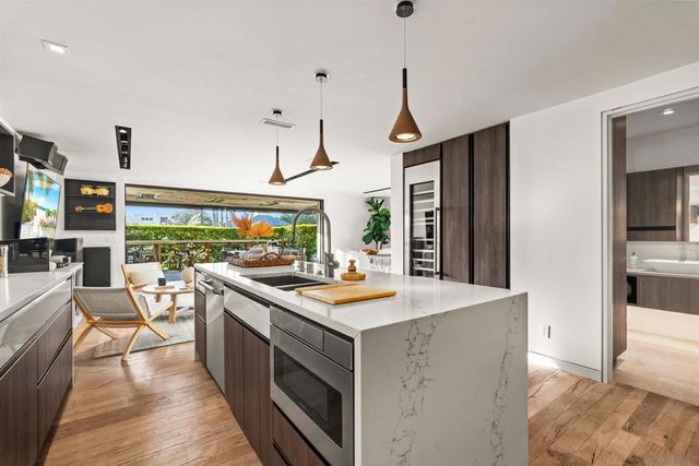 1715 17 Coast Blvd, Del Mar, CA 92014