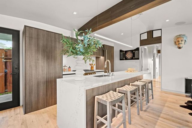 1715 17 Coast Blvd, Del Mar, CA 92014