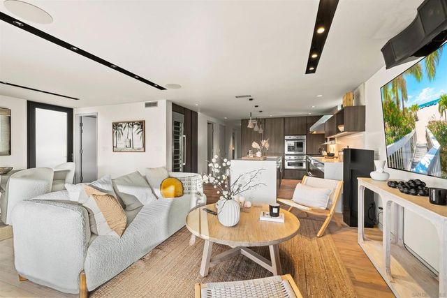 1715 17 Coast Blvd, Del Mar, CA 92014