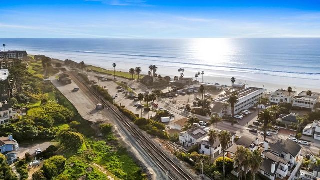 1715 17 Coast Blvd, Del Mar, CA 92014