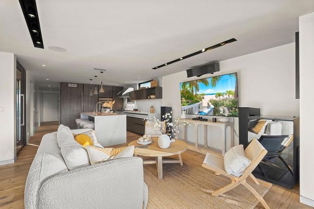 1715 17 Coast Blvd, Del Mar, CA 92014