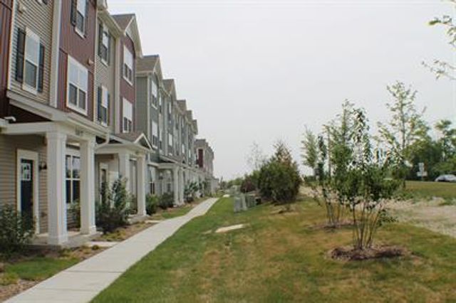 1601 Albany Street 1601, Grayslake, IL 60030
