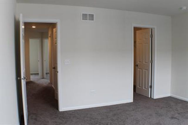 1601 Albany Street 1601, Grayslake, IL 60030