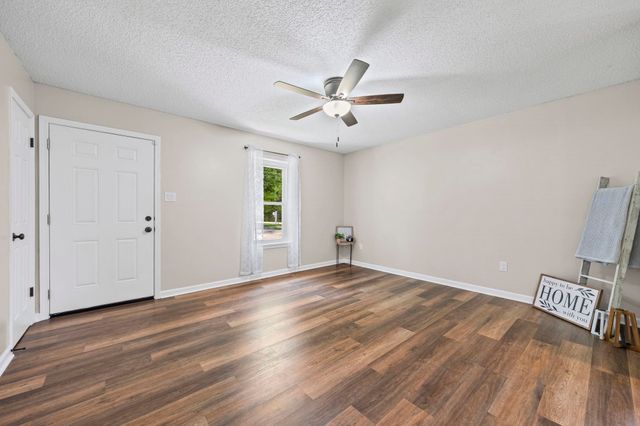 330 W WOODLAWN AVE, Brighton, TN 38011