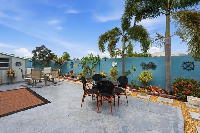 18441 ORANGECREST COURT, Lehigh Acres, FL 33936