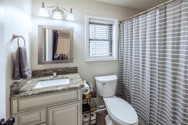 313 Louis Dr, Houma, LA 70364