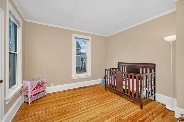 565 E Norris Drive, Ottawa, IL 61350