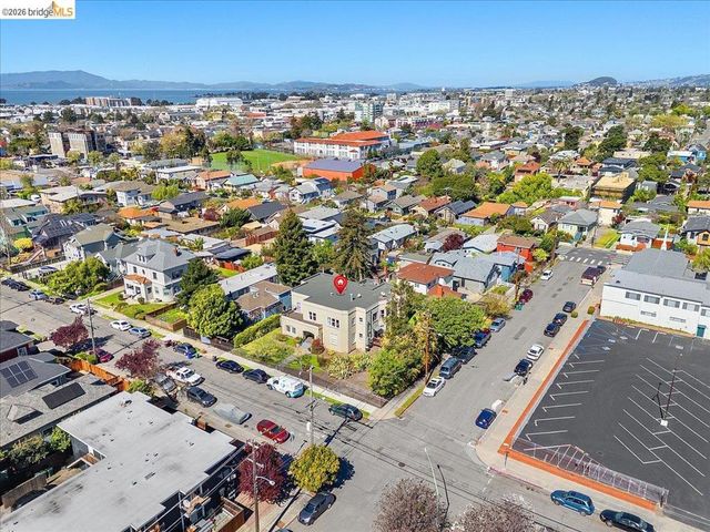 1036 60th Street, Oakland, CA 94608