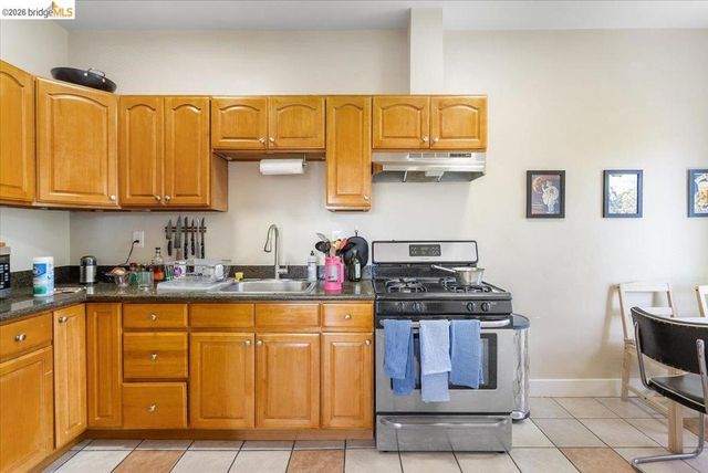 1036 60th Street, Oakland, CA 94608