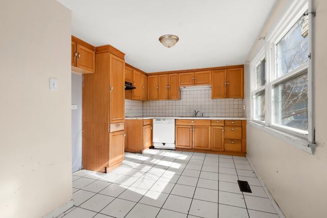 15539 Minerva Avenue, Dolton, IL 60419