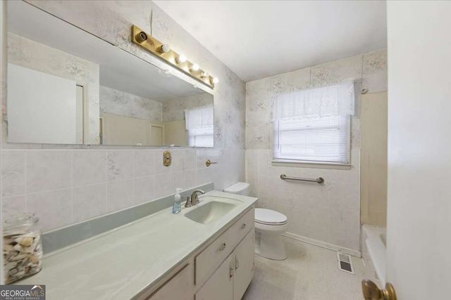 4045 Paul Samuel Road NW, Kennesaw, GA 30152