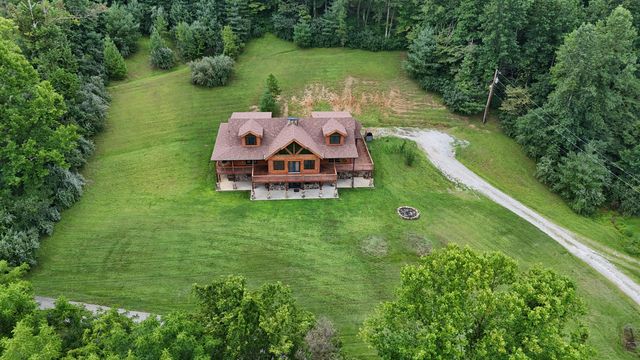 110 Dairy Farm Road, Manchester, KY 40962