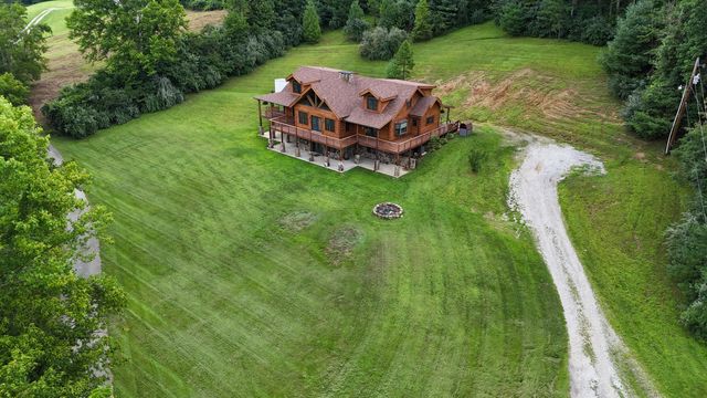 110 Dairy Farm Road, Manchester, KY 40962