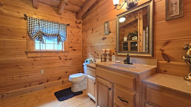 110 Dairy Farm Road, Manchester, KY 40962