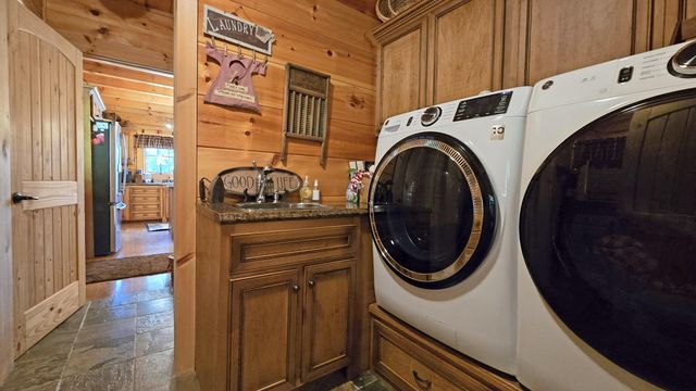 110 Dairy Farm Road, Manchester, KY 40962