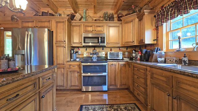 110 Dairy Farm Road, Manchester, KY 40962