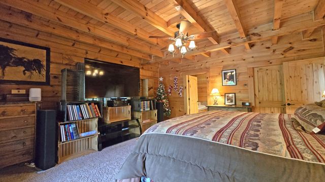 110 Dairy Farm Road, Manchester, KY 40962