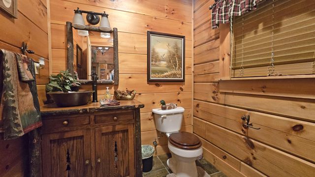 110 Dairy Farm Road, Manchester, KY 40962