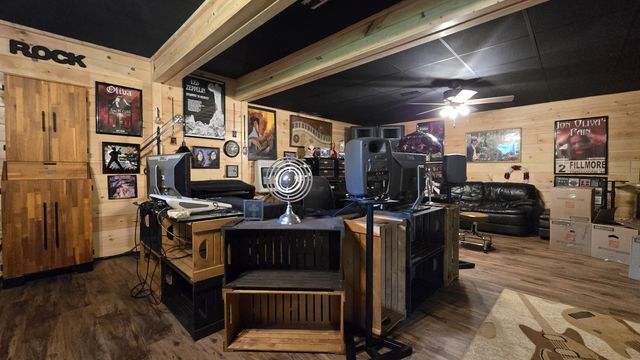 110 Dairy Farm Road, Manchester, KY 40962