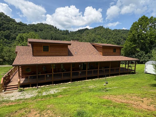 110 Dairy Farm Road, Manchester, KY 40962