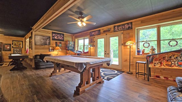 110 Dairy Farm Road, Manchester, KY 40962