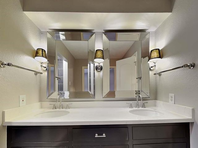 12914 Foxburo Drive, Houston, TX 77065