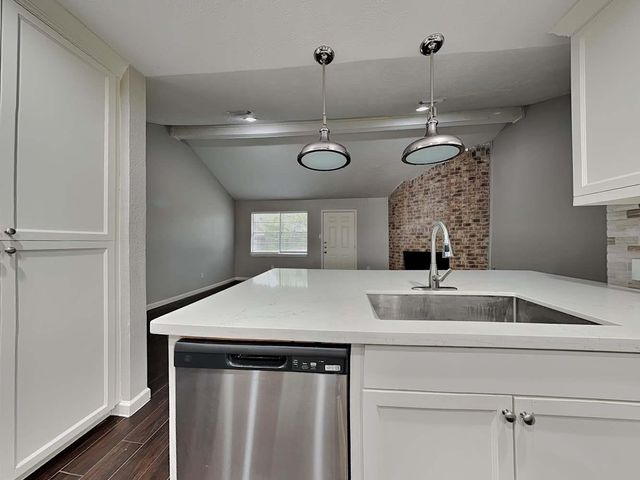 12914 Foxburo Drive, Houston, TX 77065